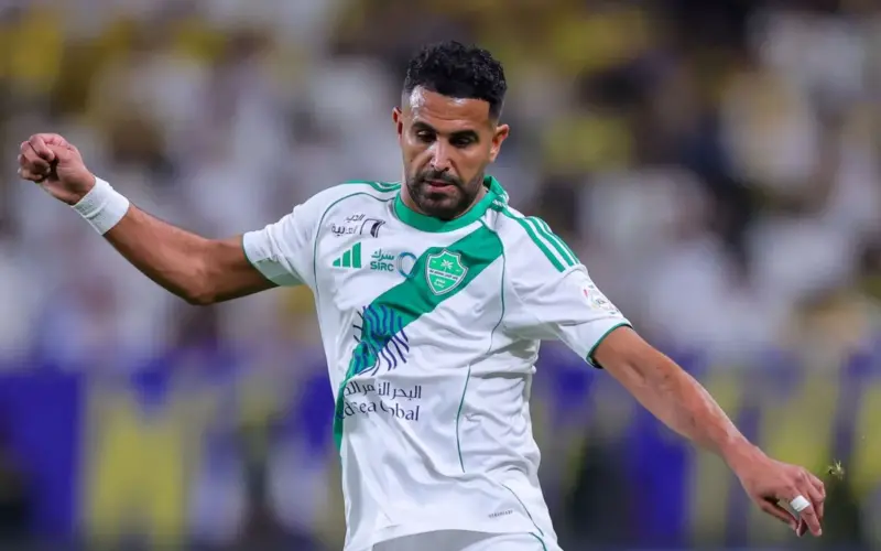 محرز في مهب الريح.. الأهلي يخلف وعده ويطرد ساحر العرب!